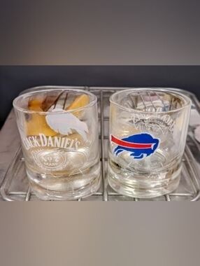 Jack Daniel's Old No. 7 Brand w/ Buffalo Bills - NFL - Rocks Glasses - Set of 2